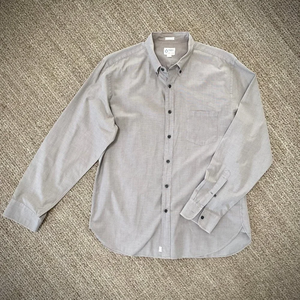 J. Crew Men's Long Sleeved Button Down Shirt - 16-16.5 neck